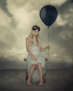 9. Marijke de Haze - Girl with balloon